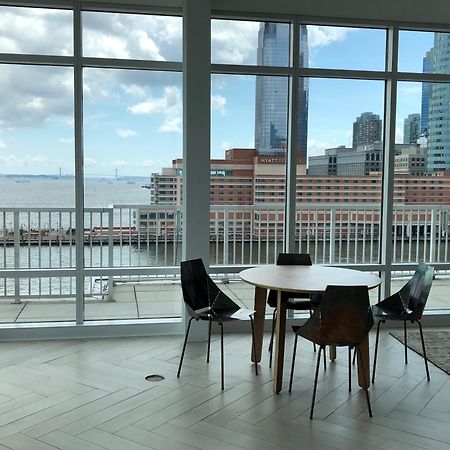 Dharma Home Suites Jc At Exchange Place 泽西 外观 照片